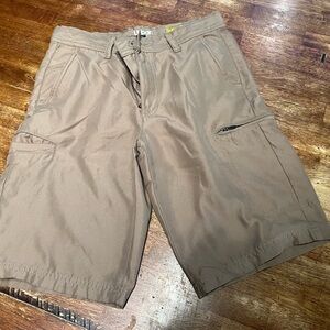 Urban Pioeline Shorrts